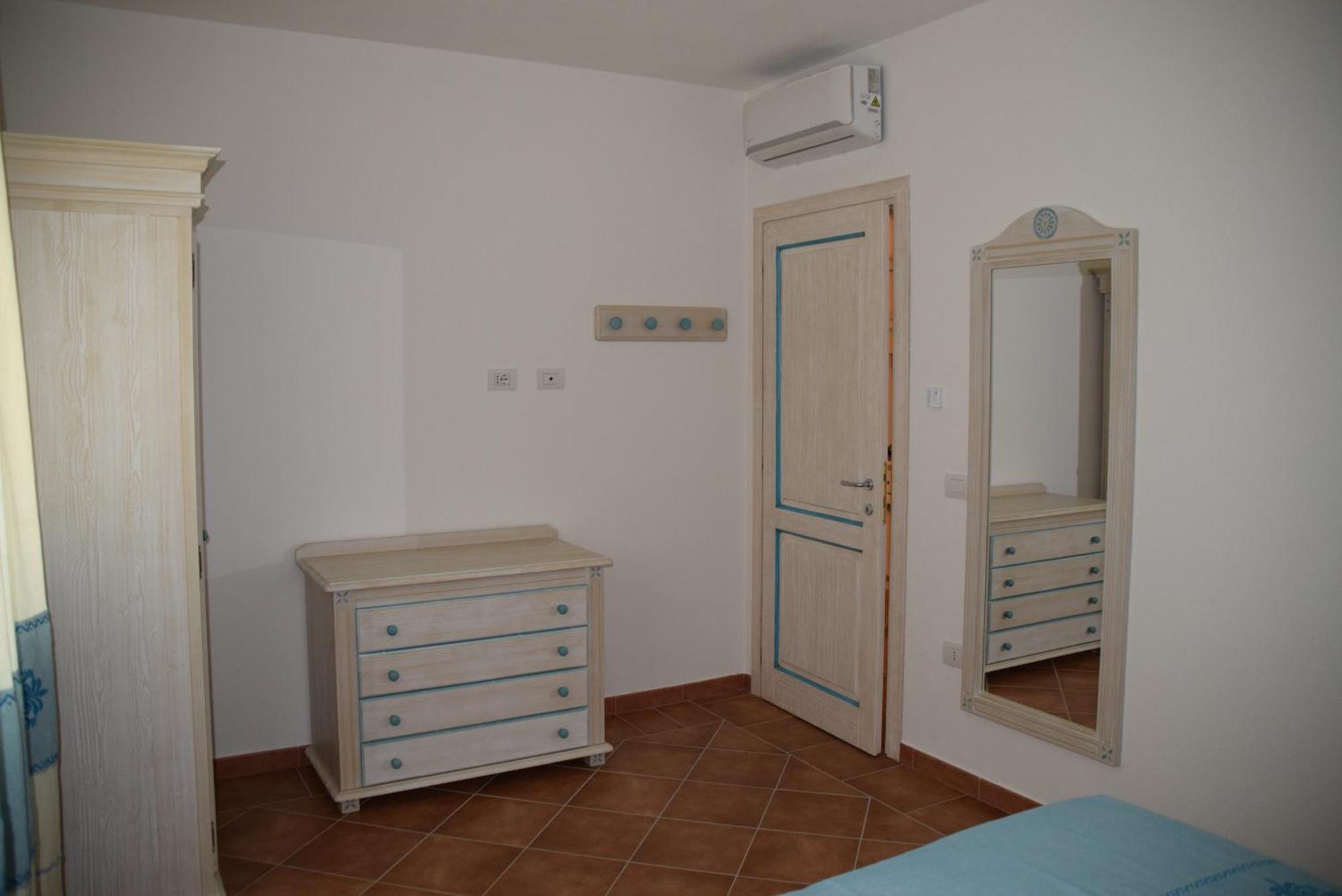 Residence Leonardo Da Vinci Orosei Extérieur photo