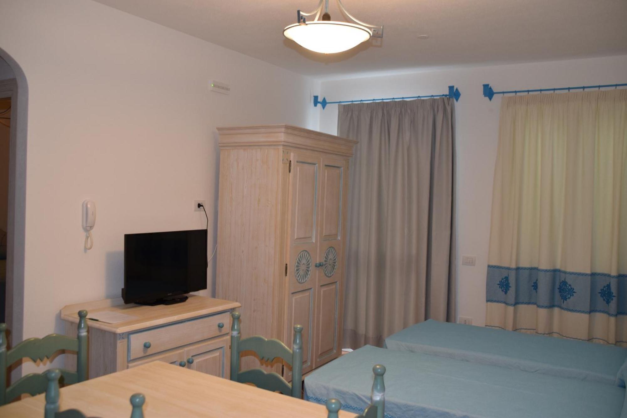 Residence Leonardo Da Vinci Orosei Extérieur photo